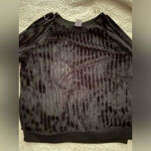 No boundaries Fluffy longsleeve black sweater size xxl (19)